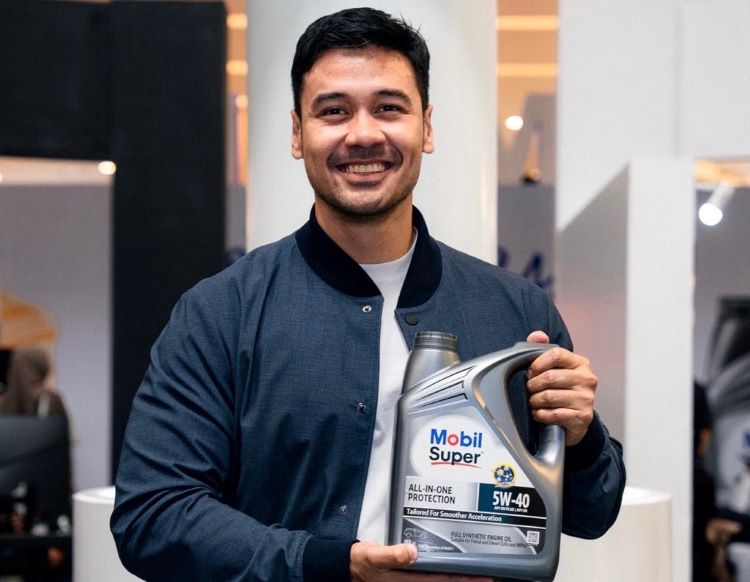 Mobil Super All in One Protection yang menjadi pelindung mesin mobil