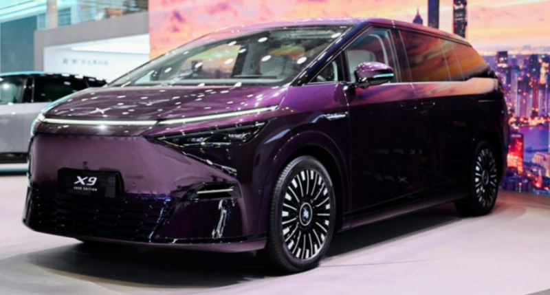 Xpeng X9 Resmi Tantang Alphard di Auto Shanghai 2025 Pamer Teknologi AI Super Canggih