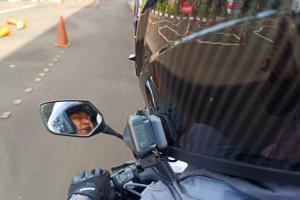 Pengendara motor yang mengalami microsleep saat bermotor