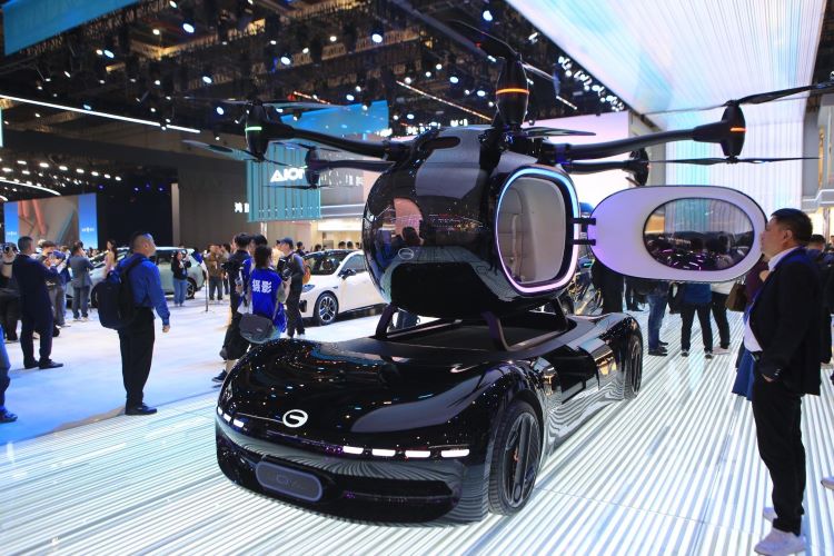 Sebuah mobi masa depan canggih dari GAC Group yang menjadi perhatian di Auto Shanghai 2025 