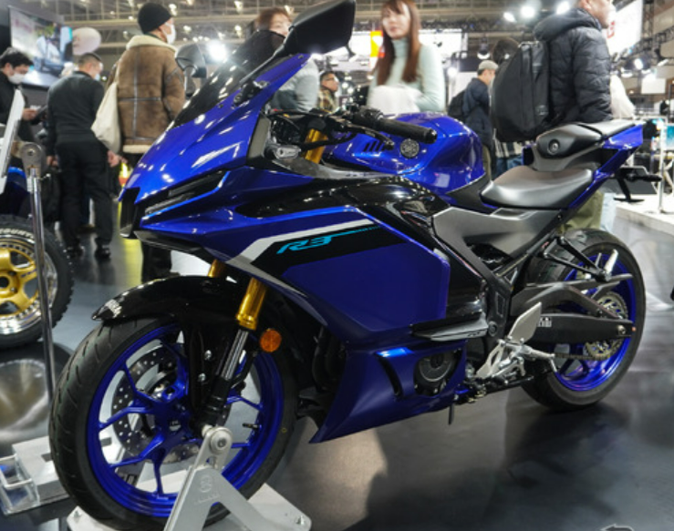 Yamaha R25 Gen Terbaru Semakin Ganas Bawa DNA R World Series Ini Bedanya dari Versi Lama