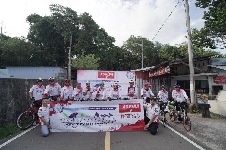 Para punggawa Aspira merayakan 25 tahun kiprahnya dengan aktivitas gowes bareng