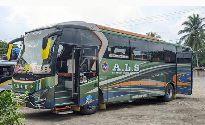 Menembus Zaman Tanpa Lelah Sejarah Bus ALS dan Tujuh Saudagar Mandailing yang Membangun Legenda Jalanan