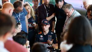 Max Verstappen saat beri penjelasan soal rekor di Nurburgring. (Foto: f1)