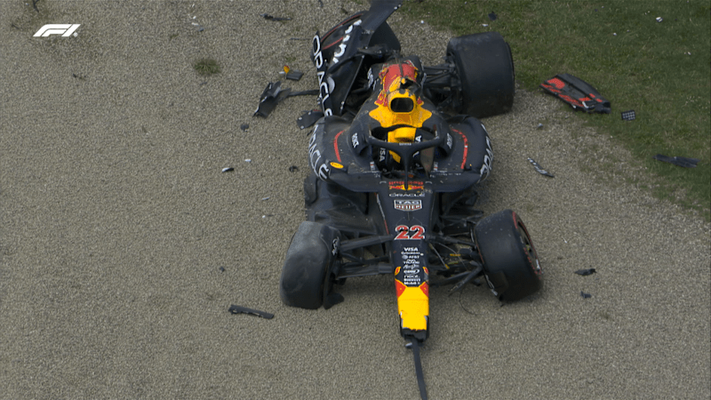 Bentuk RB21 usai kecelakaan hebat di Imola. (Foto: f1)