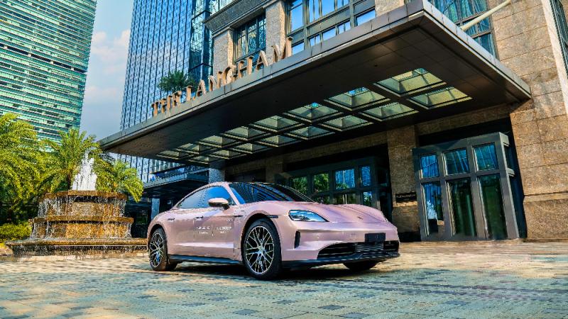 Kolaborasi The Langham Jakarta dan Porsche