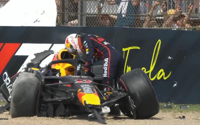 Yuki Tsunoda (Jepang/Red Bull) saat eelamwt dari kecelakaan hebat di Imola. (Foto: f1)