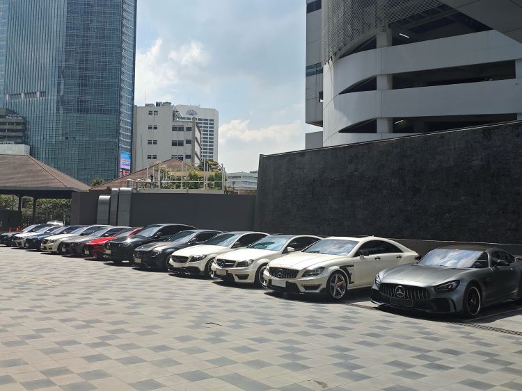 Mercedes-Benz Indonesia menyelenggarakan exclusive gathering bersama komunitas pemilik Mercedes-AMG pada akhir pekan di kawasan Agora Thamrin Nine Jakarta