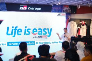  Anton Jimmi Suwandy, Chief Executive Auto2000 memaparkan inovasi layanan Auto2000 di tengah tantangan perubahan pasar otomotif