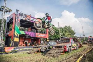 Aksi M. Zidane menaklukkan obstacle di putaran perdana Trial Game Dirt 2025 di Semarang