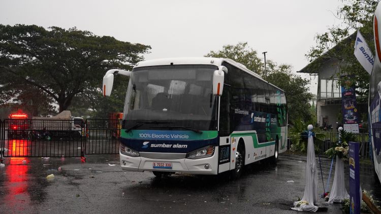 Model Bus Listrik Sumber Alam yang diujikan bersama Kalista yang fokus pada pengembangan ekosistem elektrifikasi
