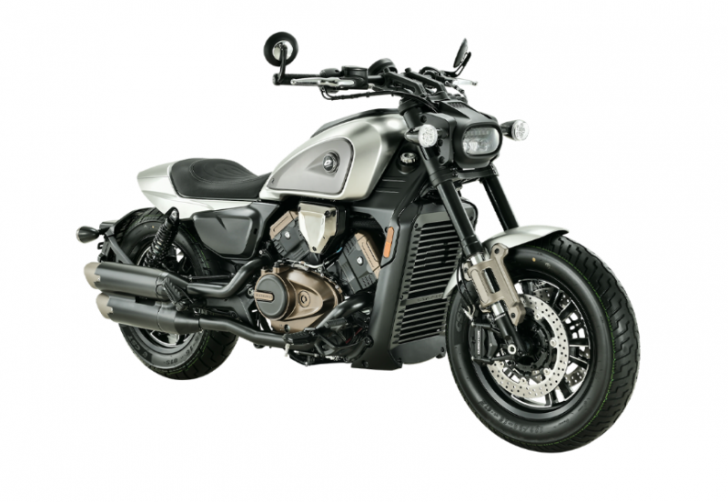 Cari Cruiser Gagah 600cc Tapi Bukan Harley SRV 600V Jawabannya! Desain Klasik Performa Galak Harga Bersahabat