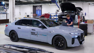 BMW Uji Jalan Mobil Listrik dengan Baterai Solid-State Asli,Apakah Ini Masa Depan EV?