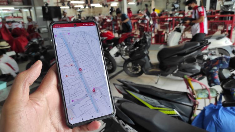 Aplikasi Wanda dengan AI yang memberikan informasi real-time untuk pengguna motor Honda