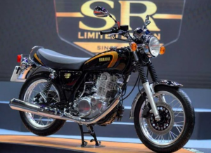 3 Moge Klasik yang Bikin Gaya Makin Ganteng & Cantik di Jalan, Tetap Retro tapi Nggak Ketinggalan Zaman