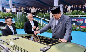 BEV Serbu Pasar, Mobil Hybrid Mulai Tergeser? Konsumen dan Industri Otomotif di Persimpangan