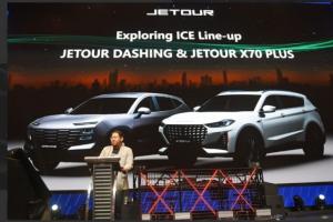 Jetour Bawa Inovasi Mobil Elektrik dan SUV Boxy dengan Travel+ di GIIAS 2025