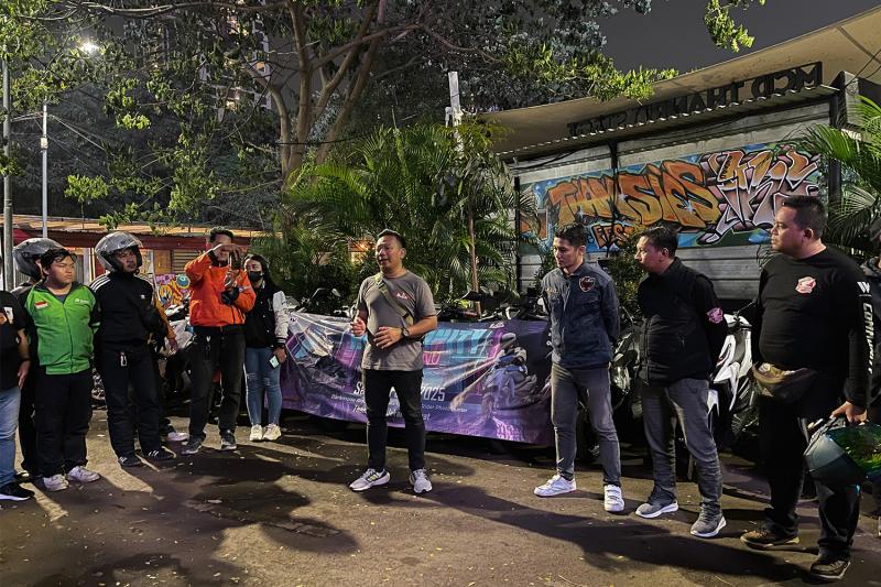 Wahana Makmur sejati bareng komunitas Honda Pererat kebersamaan dengan City rolling di Jakarta