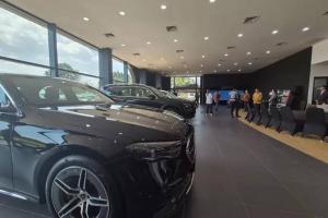 Mercedes-Benz Resmikan Diler Berkonsep Retail MAR20X Hadir di Semarang