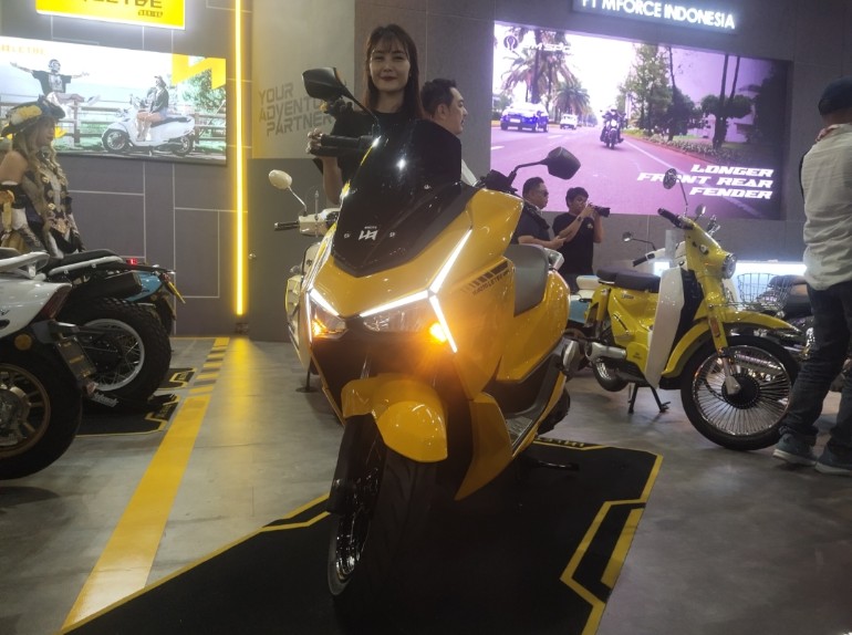 Tampilan skutik baru WMoto Letbe Island, skutik modern dari MForce