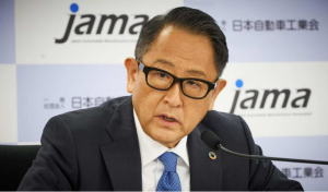 Bos Toyota Mobil Listrik Tak Lebih Ramah Lingkungan dari Hybrid Benarkah
