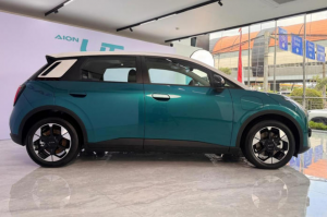 GAC Aion UT Siap Debut di GIIAS 2025 Mobil Listrik Futuristik untuk Anak Muda Perkotaan