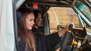 Dibimbing Tb Adhi, Si Cantik Amara Angelica Siap Taklukkan Kejurnas Speed Offroad 2025 Putaran 2
