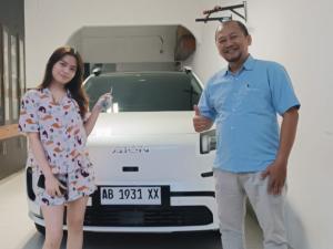 GAC Indonesia Serahkan 1051 Unit AION V ke Konsumen