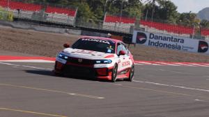 ITCR 2025: Kado Spesial 40 Tahun Honda Racing Indonesia, Sapu Bersih Kemenangan di Sirkuit Mandalika