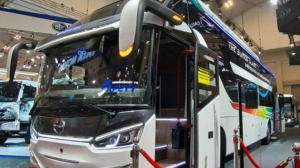 Intip Bus Baru Karoseri Laksana di GIIAS 2025 Bukan Bodi Baru tapi Ada yang Spesial