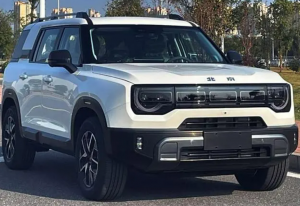 BJ30 Hybrid dari BAIC Tampil Perdana di GIIAS 2025, Siap Guncang Segmen SUV Tangguh dan Canggih