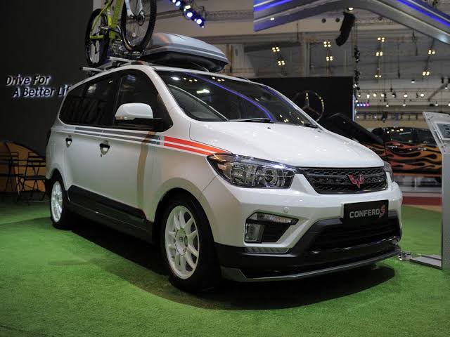 Tampilan Wuling Confero yang bisa diandalkan sebagai partner bisnis