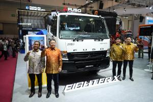   Dukung Bisnis Logistik, Fuso Hadirkan EV Mobile Charger dan Truk Tangguh di GIIAS 2025   