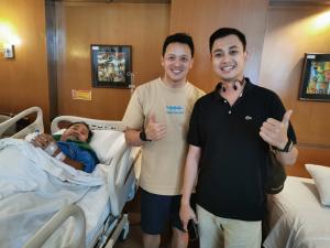 Moreno Soeprapto Besuk Dr Bagus Darmayasa di Rumah Sakit