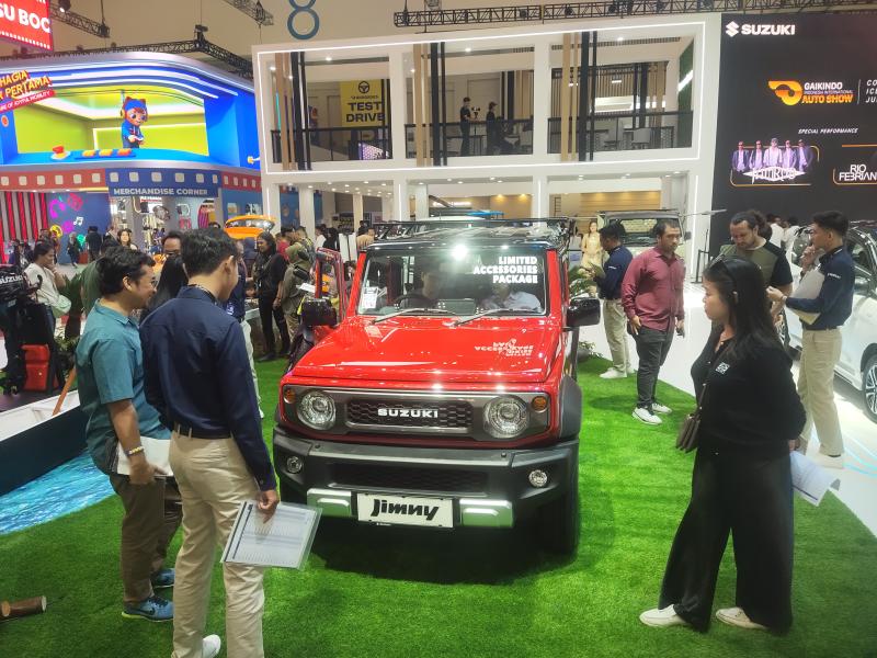 Suzuki Jimny menjadi produk yang terus diincar pengunjung GIIAS 2025
