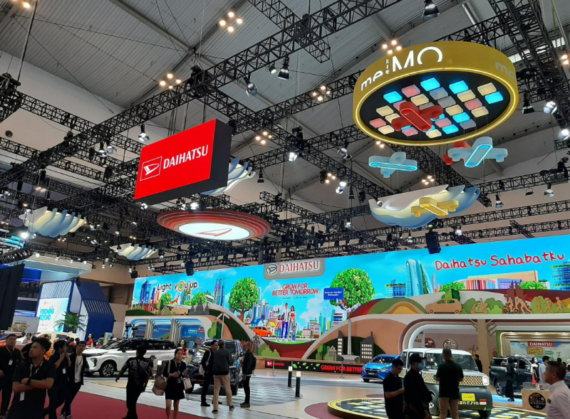 Promo Daihatsu di GIIAS 2025 Tumpah Ruah Diskon Cashback Hingga Peluang Bawa Pulang Gran Max Taft Guy
