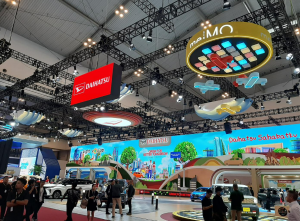 Promo Daihatsu di GIIAS 2025 Tumpah Ruah Diskon Cashback Hingga Peluang Bawa Pulang Gran Max Taft Guy