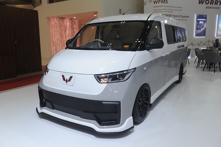 Tampilan keren Wuling Mitra EV yang mendapatkan sentuhan modifikasi dari NMAA