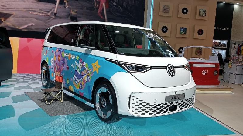VW ID.Buzz x EKRAF (Foto: Mobilinanew)