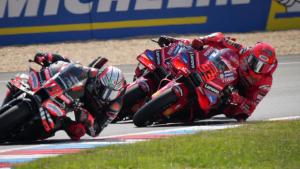 MotoGP 2025 Austria: Marc Marquez Raih Kemenangan Bersejarah, Bezzecchi Tergusur oleh Rookie Aldeguer!