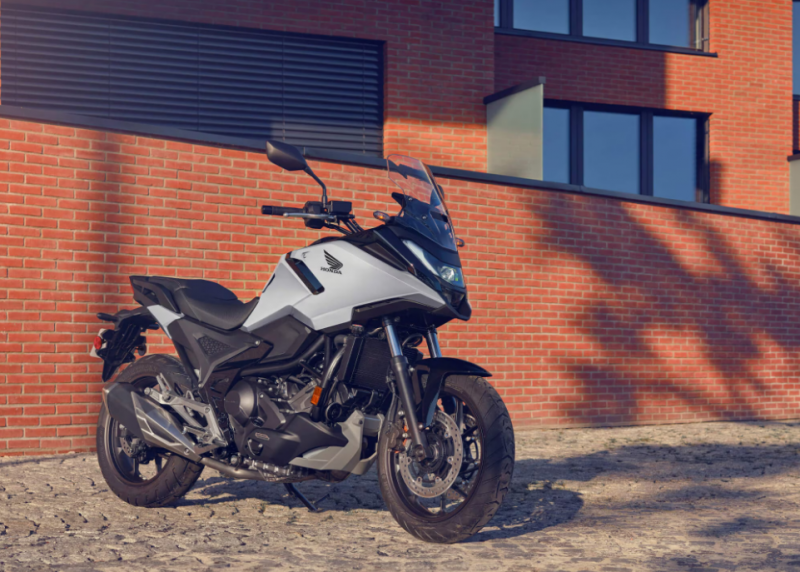 NC750X DCT Baru Honda Hadirkan Performa Tangguh  Fitur Canggih Terbaru 