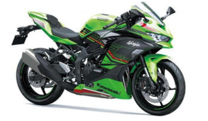 Perbandingan Kawasaki Ninja ZX-25R vs ZX-25RR,Mana yang Lebih Worth It Buat Kamu?