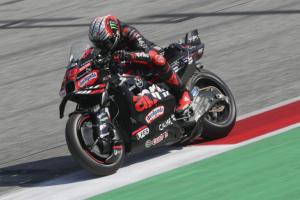 MotoGP 2025 Hungaria: Kasihan Francesco Bagnaia. Bonus Akhir Tahunnya Bisa Dipotong Marco Bezzecchi 