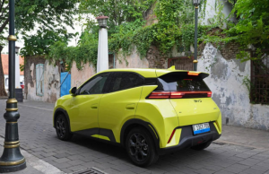 Gak Bisa Asal Ganti Ban dan Velg BYD Atto 1 Ini Alasannya