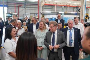Pabrik Baru Daimler Truck di Indonesia Dapat Kunjungan Menlu dan Pelaku Usaha Jerman