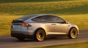 Tesla Tersandung Pangsa Pasar EV di AS Turun ke Level Terendah Sejak 2017