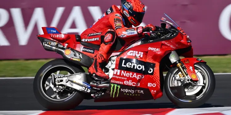 Marc Marquez (Spanyol/Ducati), tinggal sejengkal lagi meraih gelar 2025. (Foto: ducati)