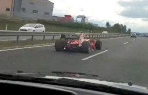 Terungkap Sopir Mobil F1 Misterius yang 6 Tahun Keliaran di Jalan Raya Ceko Akhirnya Ditangkap