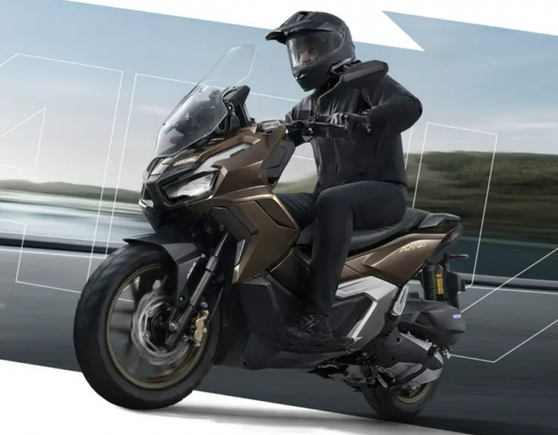 Mau ADV160 Terbaru? Honda Kasih Gratis Oli dan Servis 1 Tahun untuk Pembeli Pertama