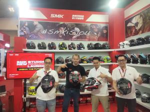 SMK & Studds Resmi Hadirkan 4 Helm Baru di IMOS 2025, Nyaman dan Bersih Sebagai Pelindung Kepala